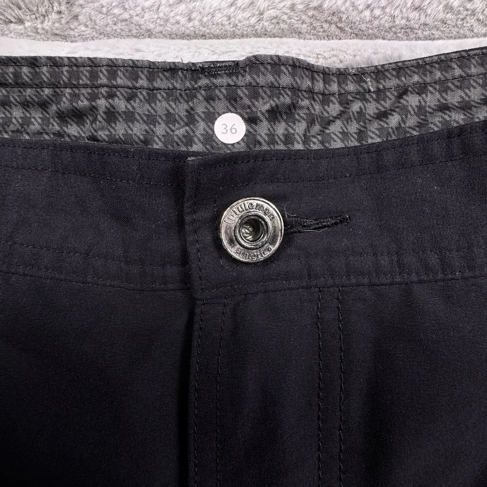 Lululemon Men's 34 Cadence Short‎ 11